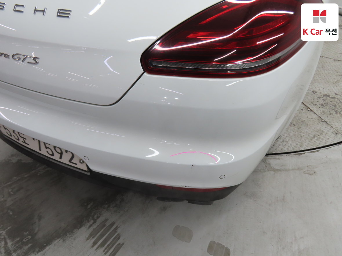 Porsche Panamera - 41