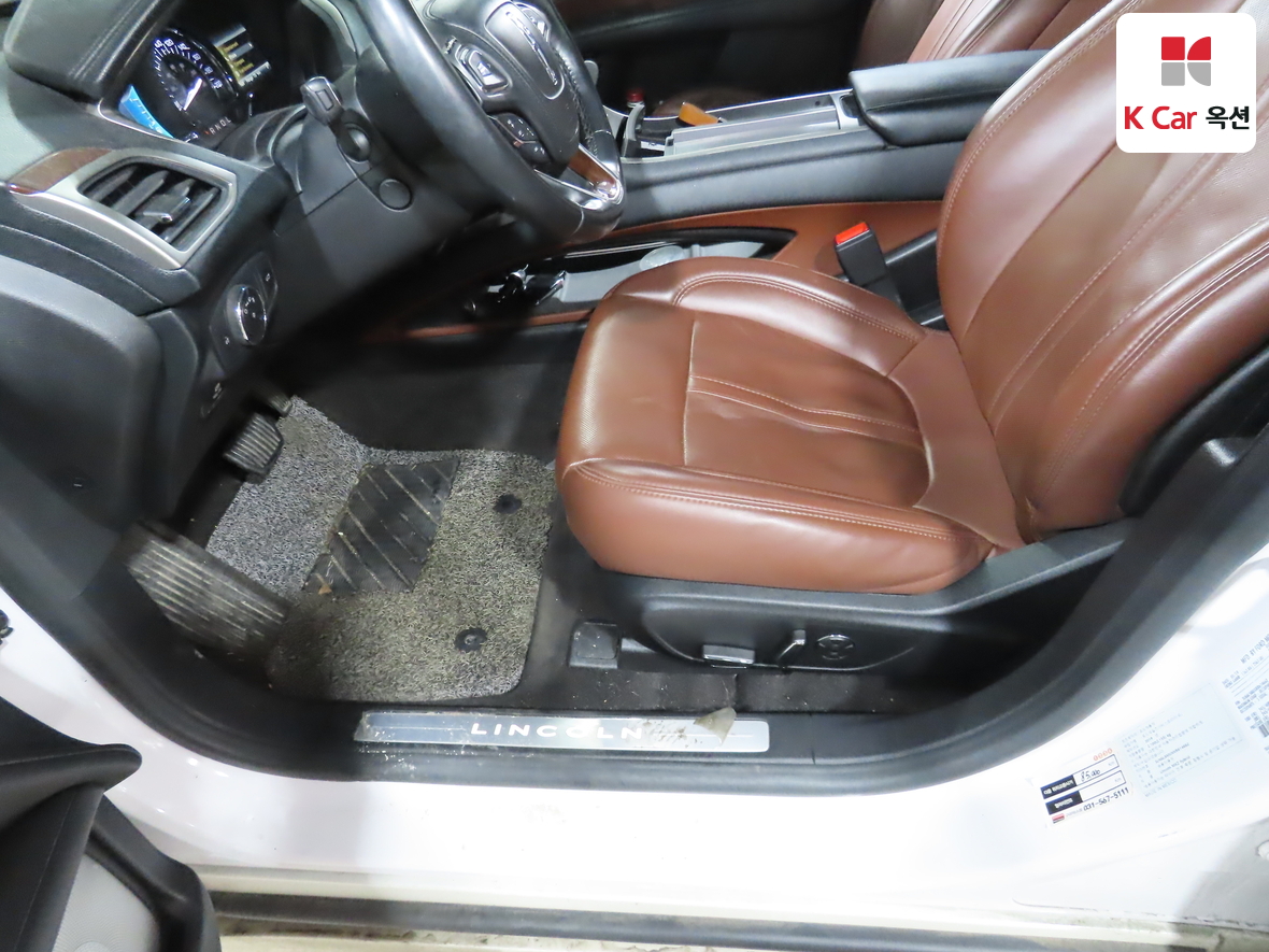 لينكولن MKZ 2019 - صورة 18