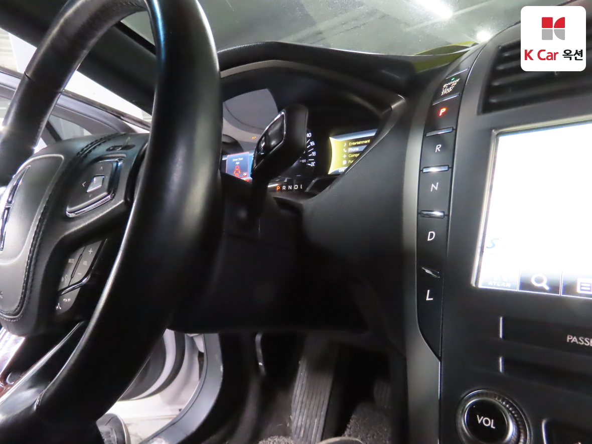 لينكولن MKZ 2019 - صورة 11