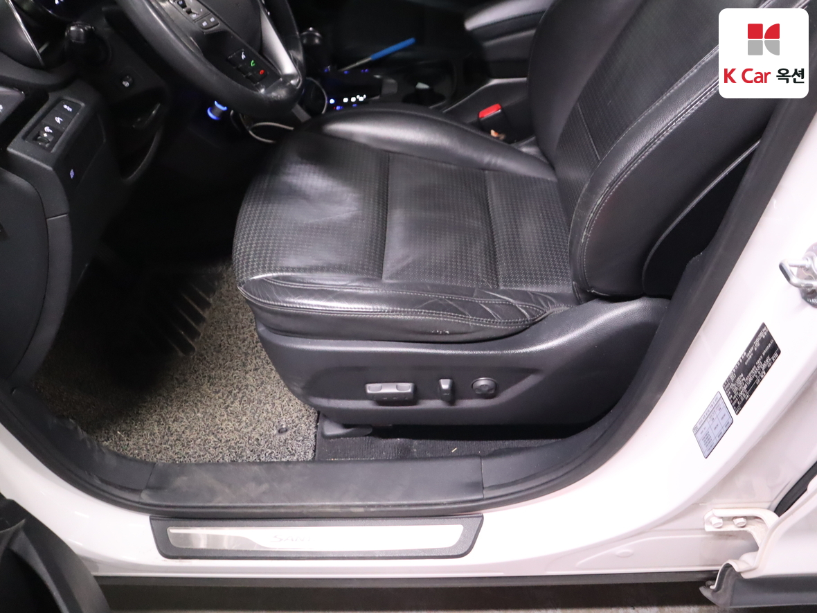 Hyundai Santa Fe 2014 - Image 19