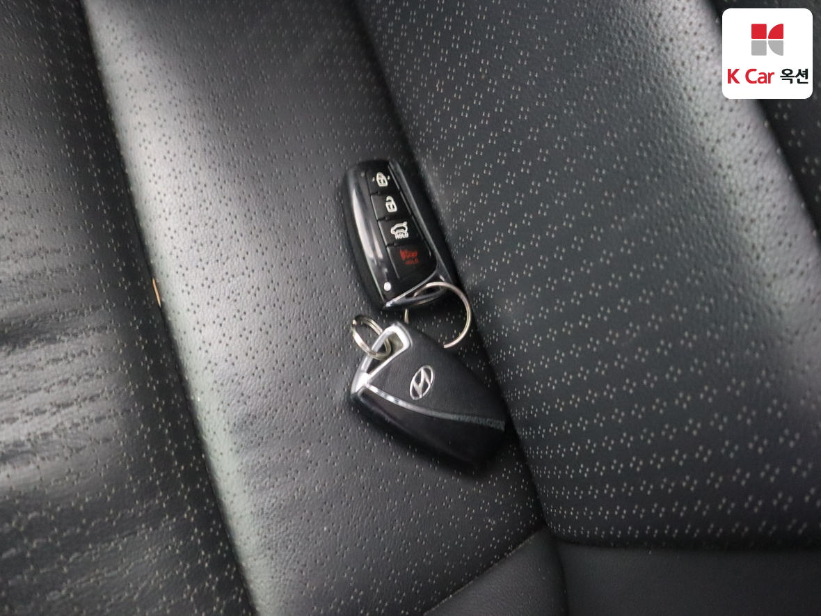 Hyundai Santa Fe 2014 - Image 18