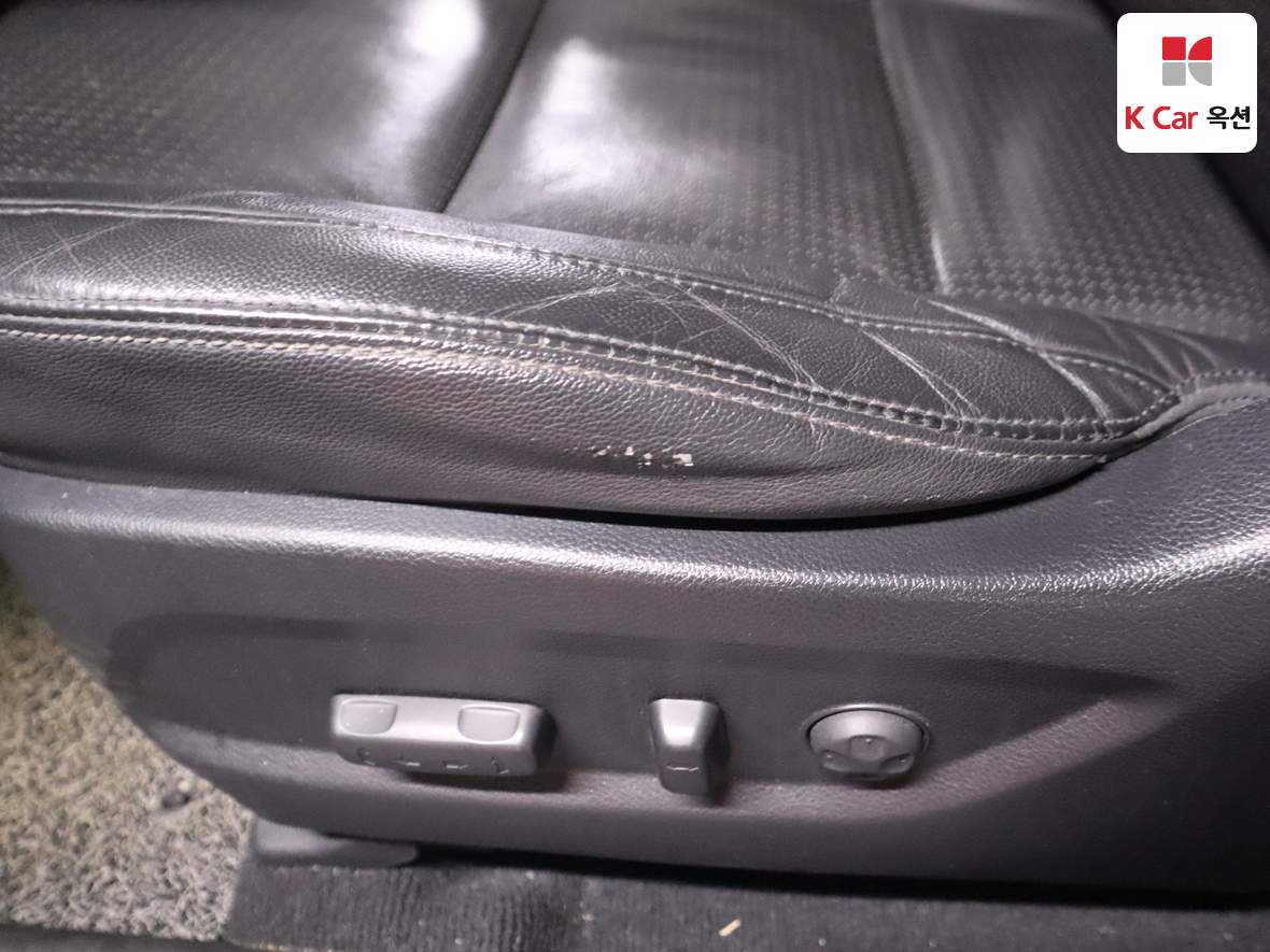 Hyundai Santa Fe 2014 - Image 21