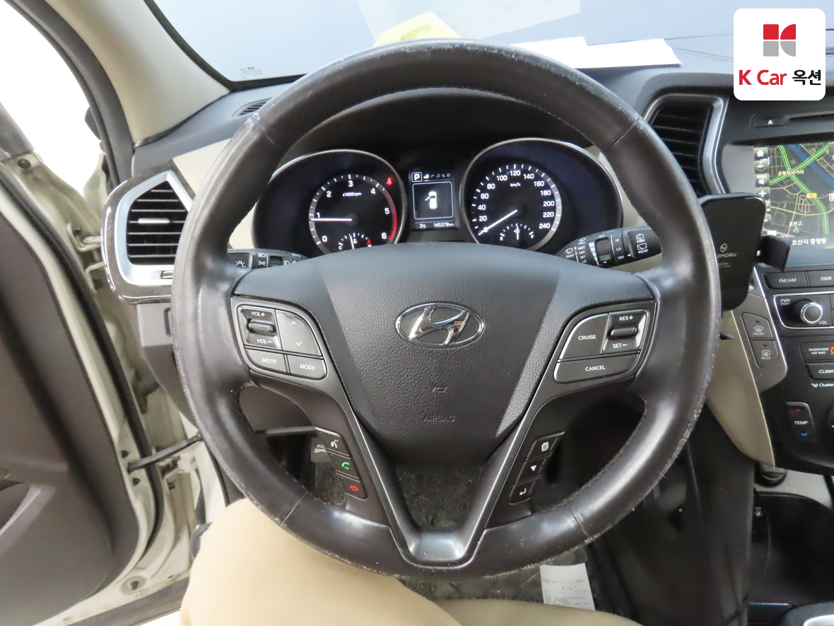 Hyundai Santa Fe 2016 - Image 10