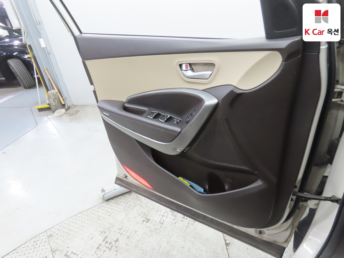 Hyundai Santa Fe 2016 - Image 8