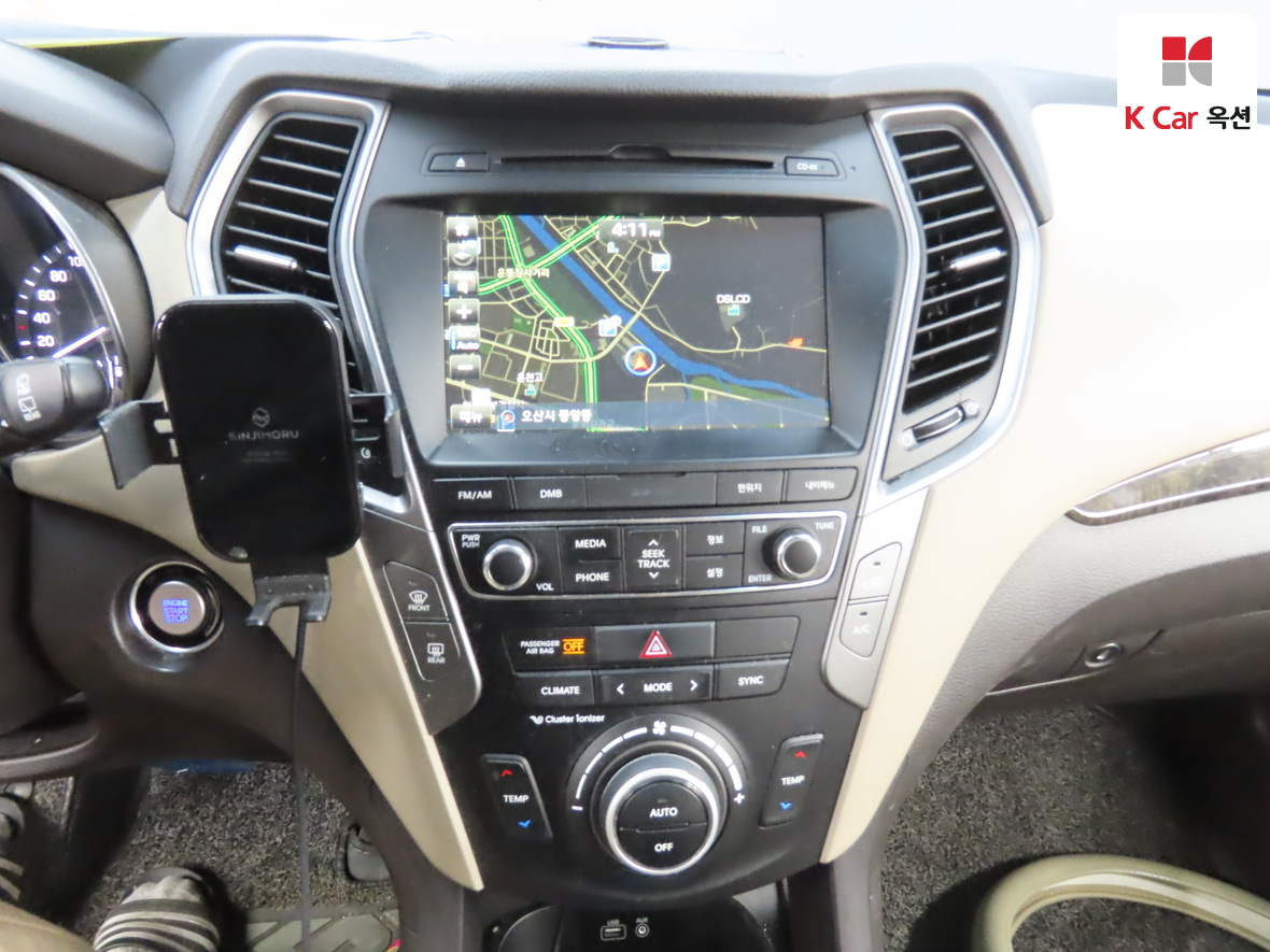 Hyundai Santa Fe 2016 - Image 6