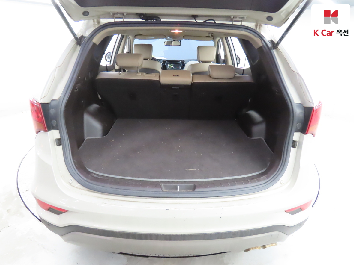 Hyundai Santa Fe 2016 - Image 24