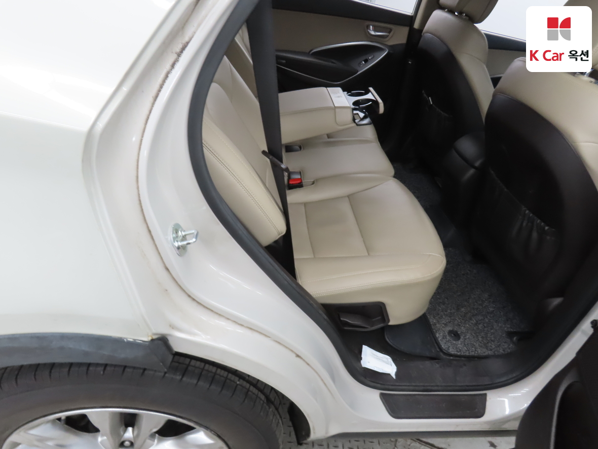 Hyundai Santa Fe 2016 - Image 27