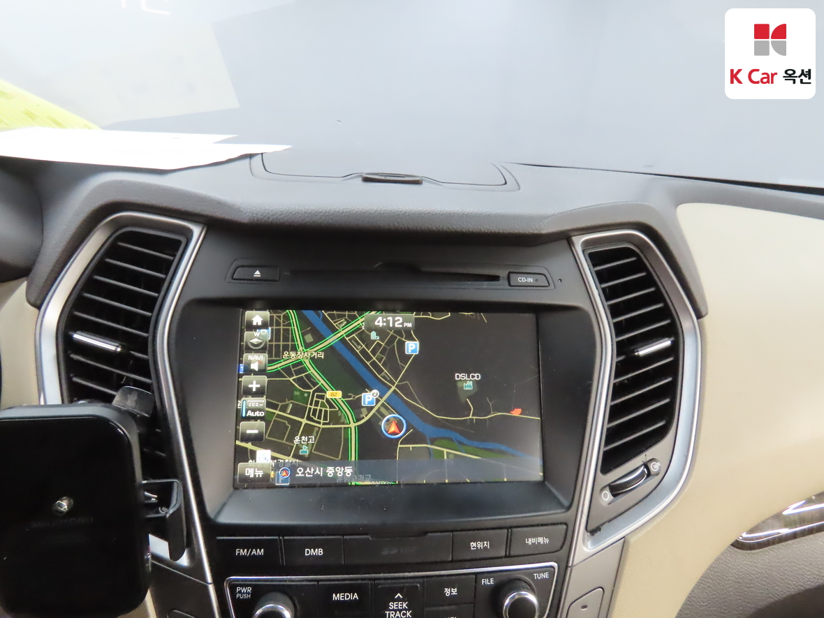 Hyundai Santa Fe 2016 - Image 14