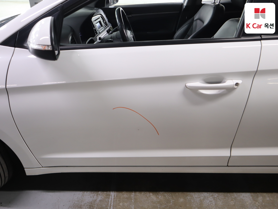 Hyundai Elantra 2016 - Image 36