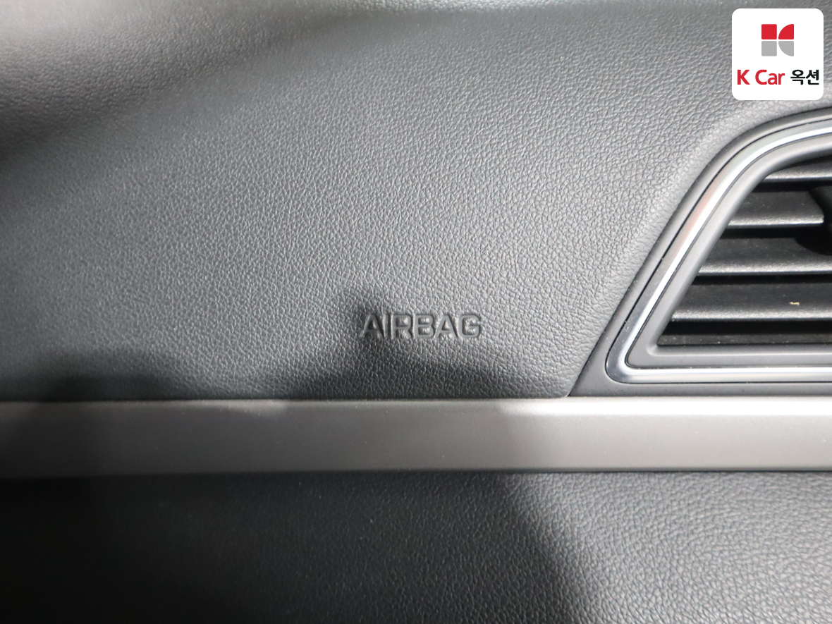 Hyundai Elantra 2016 - Image 29