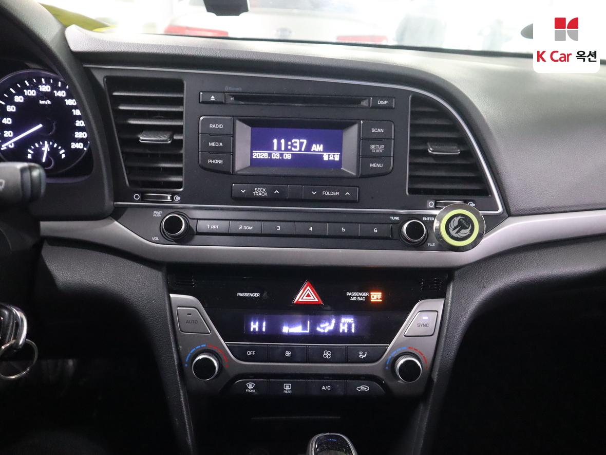 Hyundai Elantra 2016 - Image 6