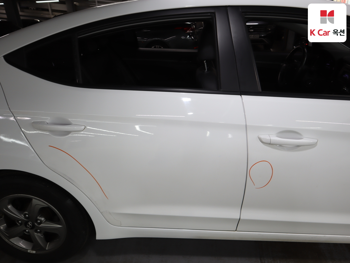 Hyundai Elantra 2016 - Image 38