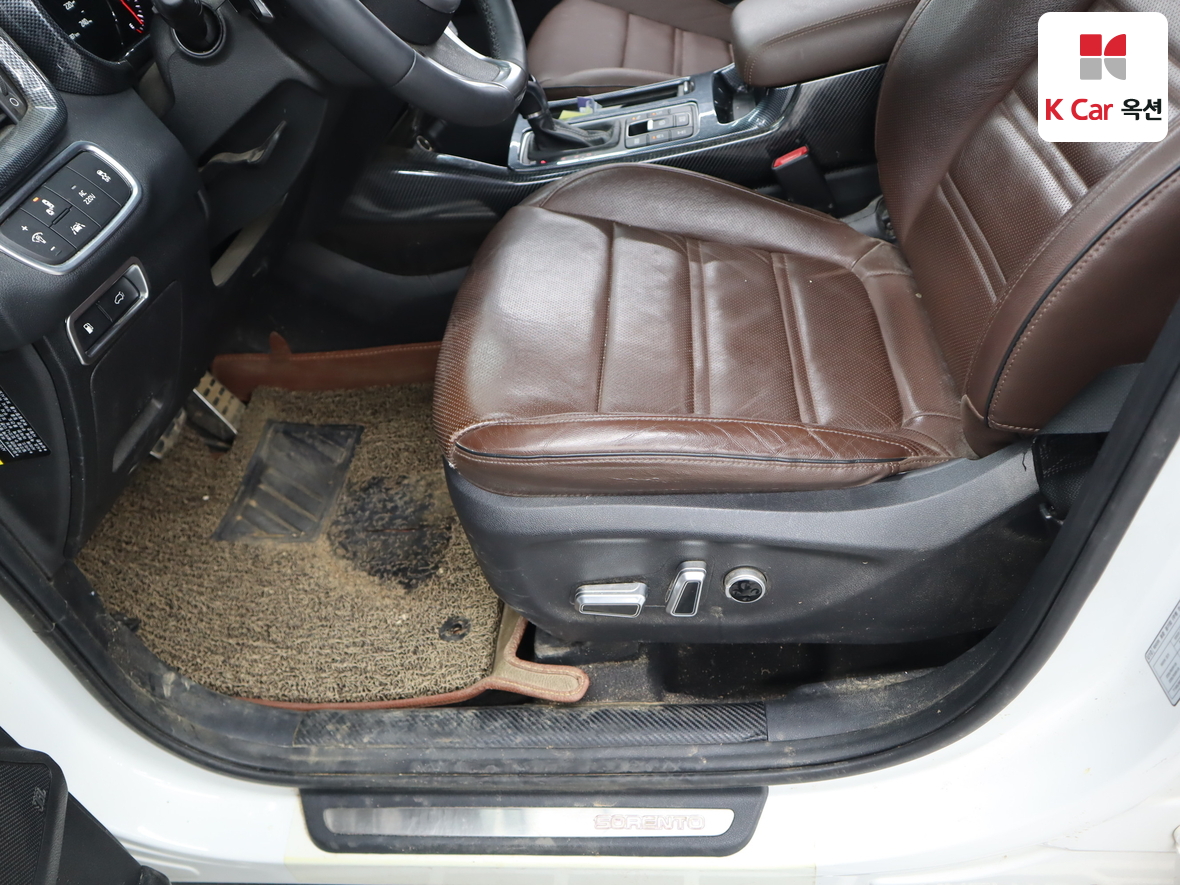 Kia Sorento 2017 - Image 18