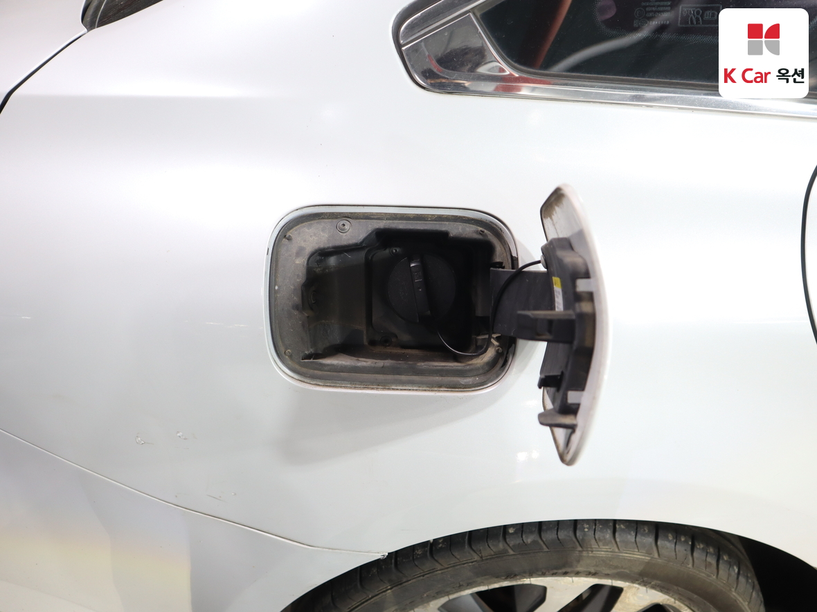 Renault Samsung SM6 2016 - Image 32