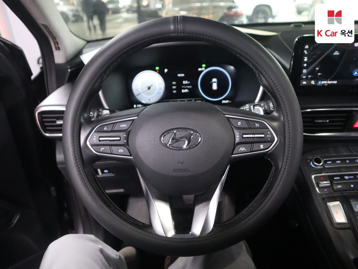 هيونداي سانتافي 2021 - صورة 10