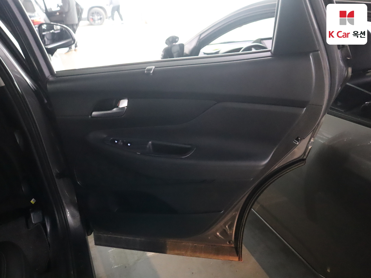 هيونداي سانتافي 2021 - صورة 27