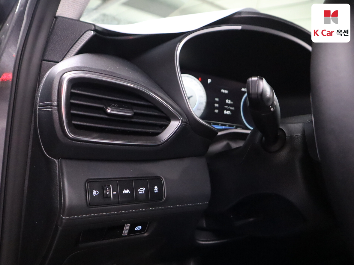 هيونداي سانتافي 2021 - صورة 9