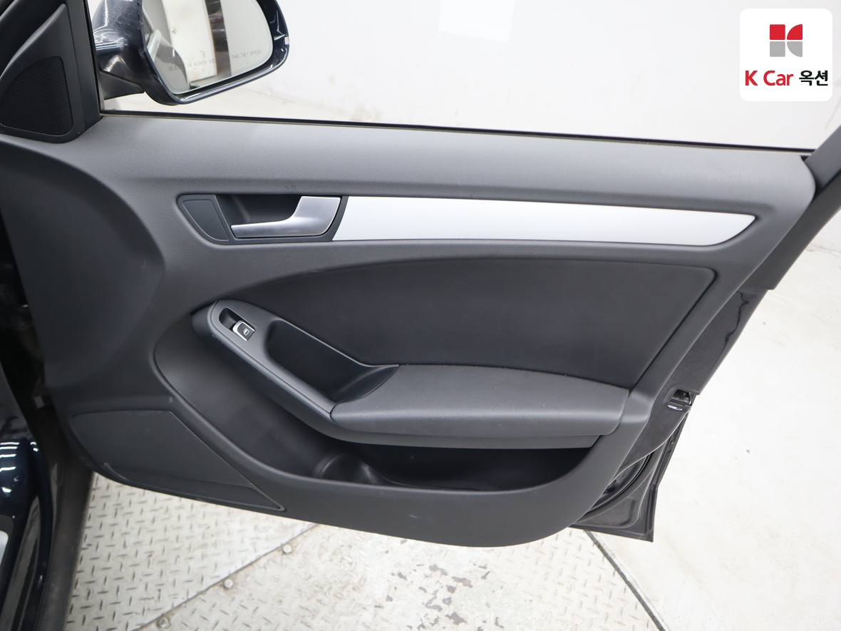 Audi A4 2015 - Image 29