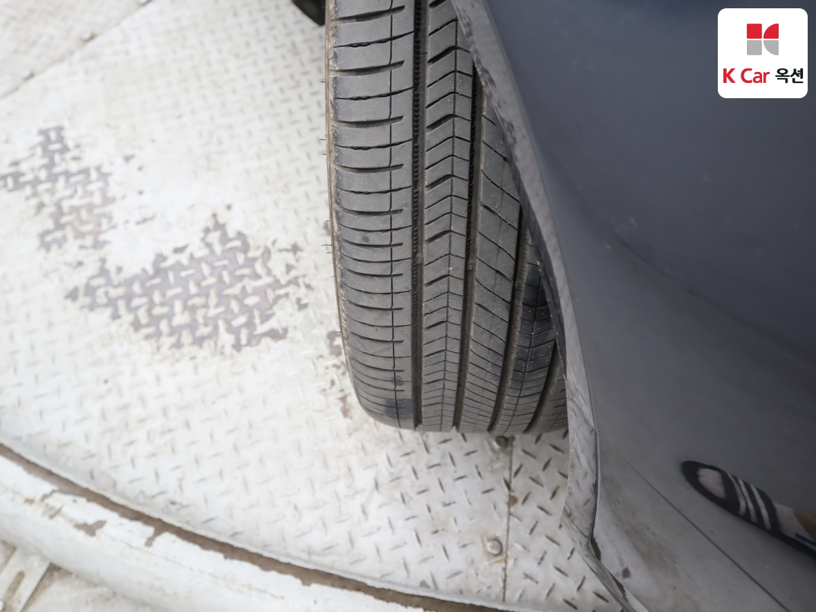 Audi A4 2015 - Image 32