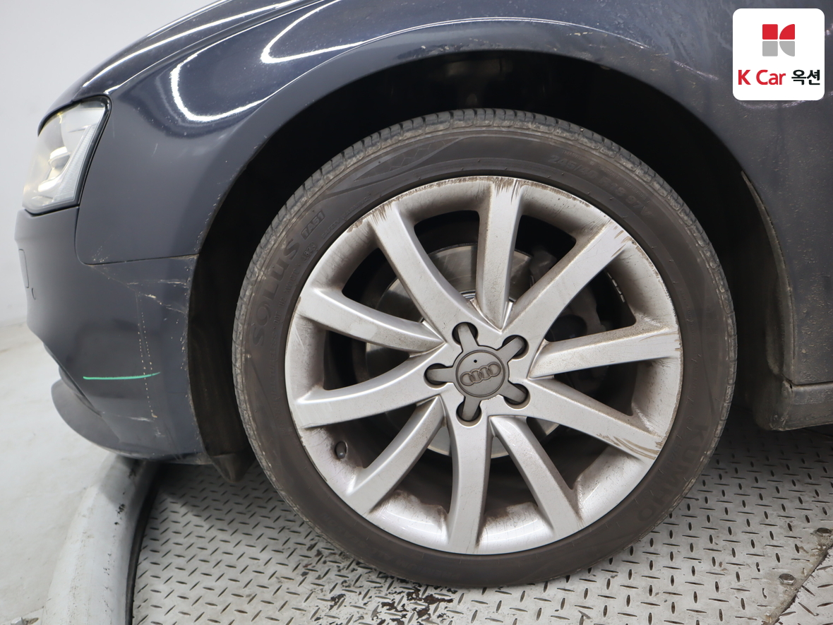 Audi A4 2015 - Image 42