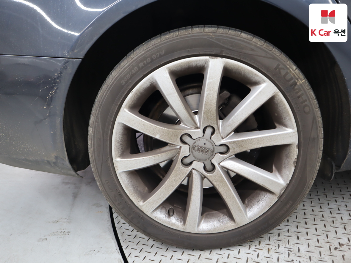 Audi A4 2015 - Image 40