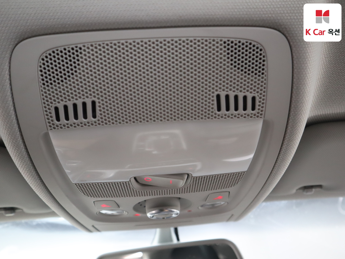 Audi A4 2015 - Image 12