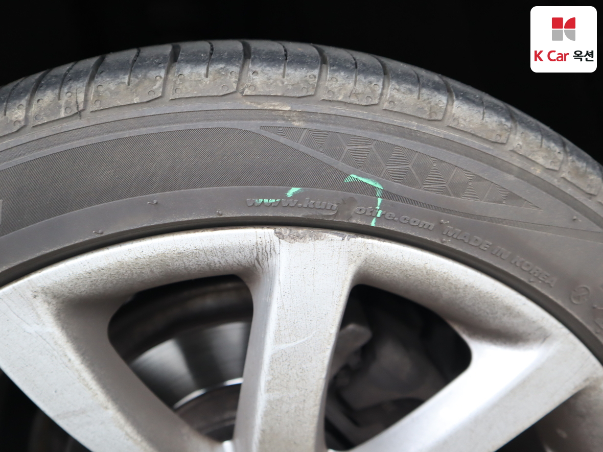 Audi A4 2015 - Image 38