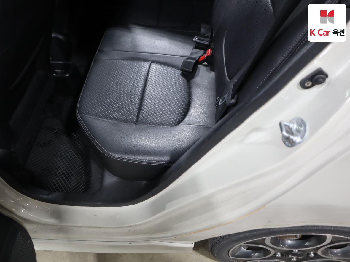 كيا مورنينج 2012 - صورة 25