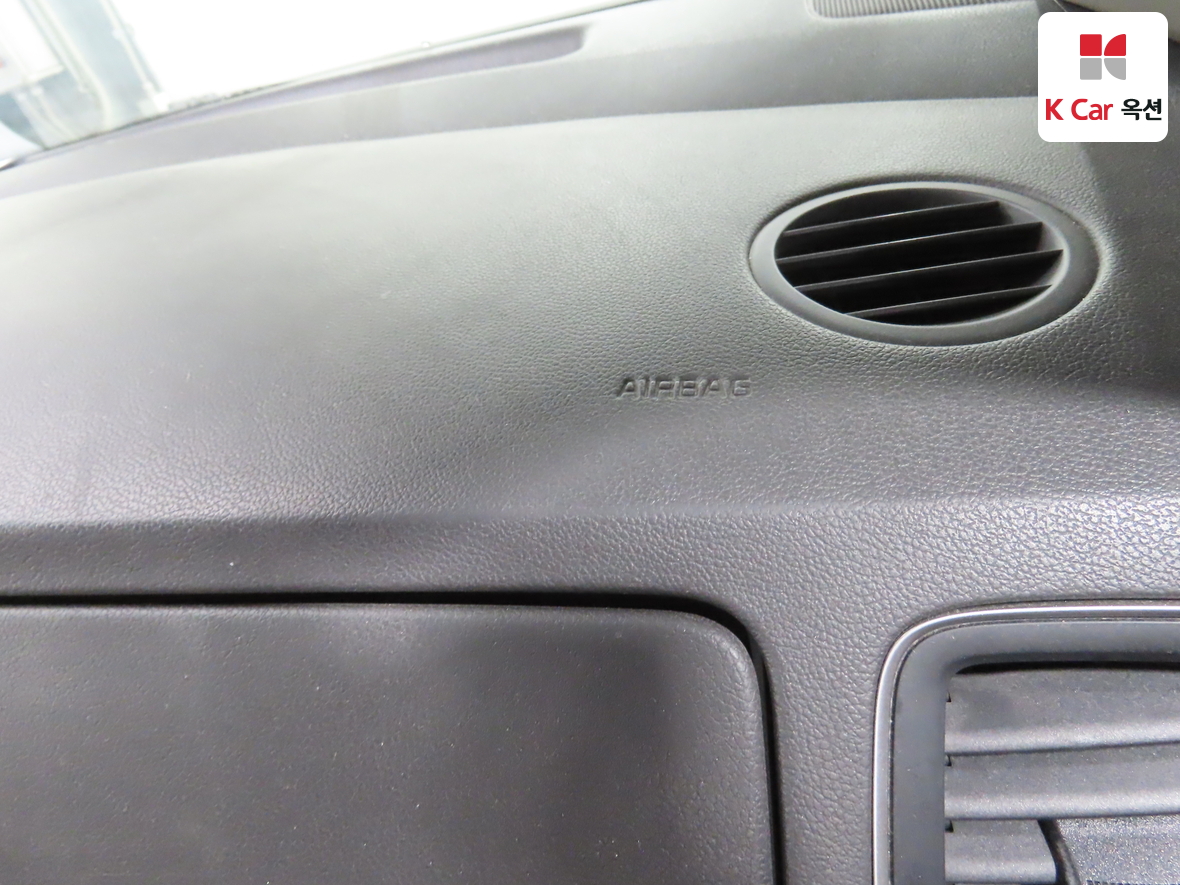 Kia New Carnival 2015 - Image 29