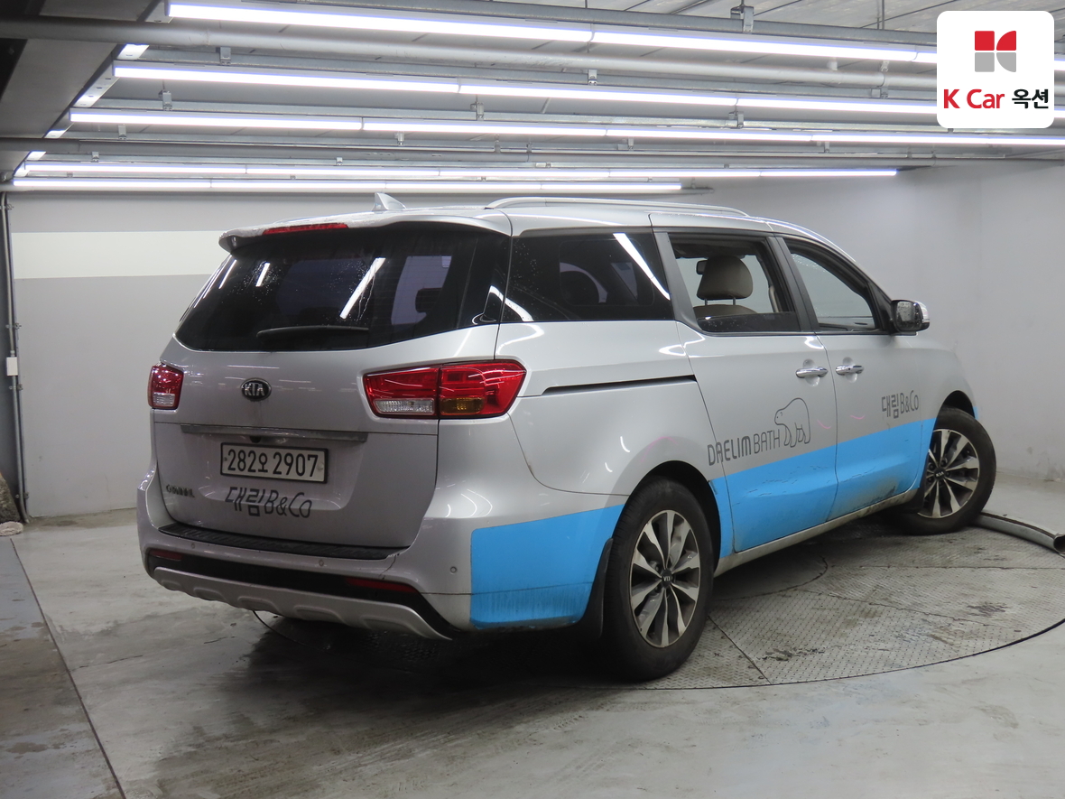 Kia New Carnival 2015 - Image 2