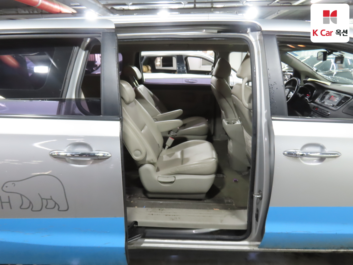 Kia New Carnival 2015 - Image 26