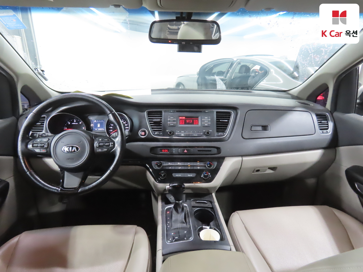Kia New Carnival 2015 - Image 3