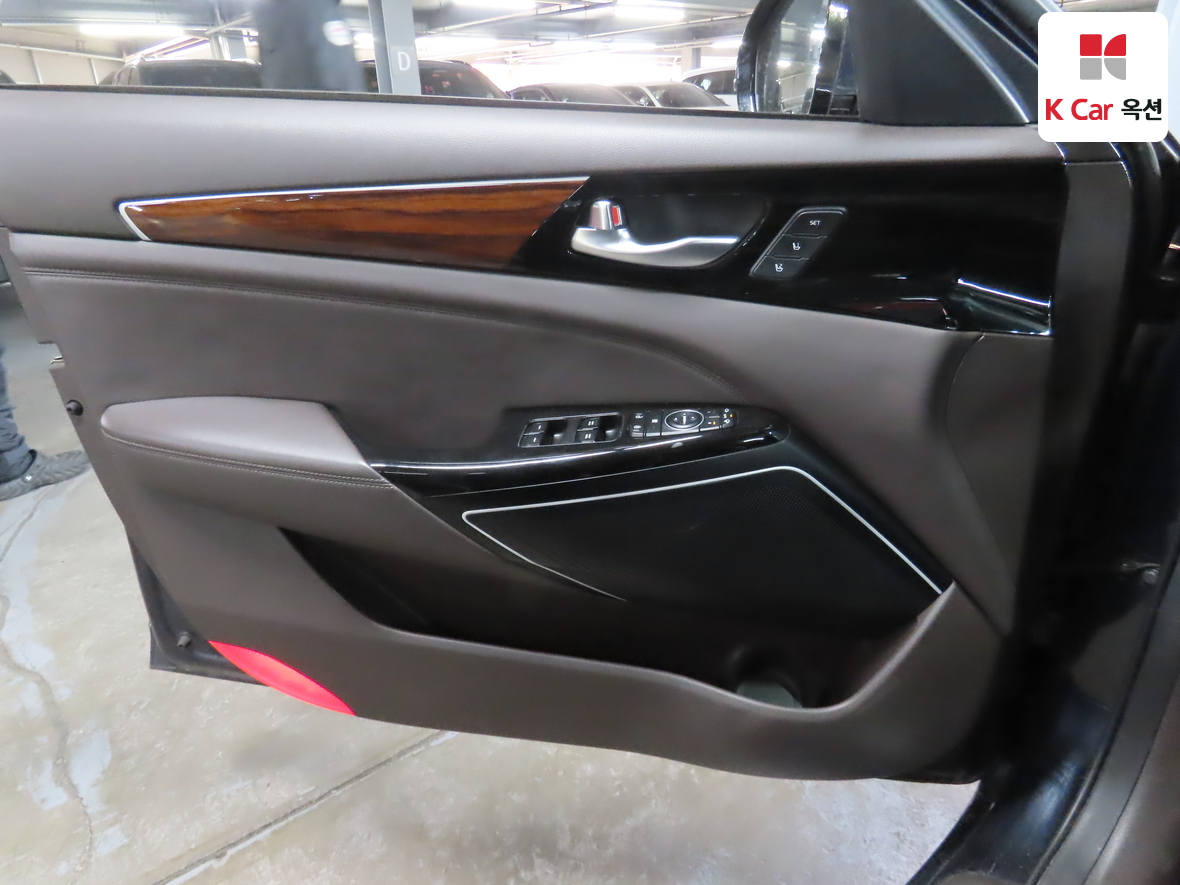 Kia K7 2016 - Image 8