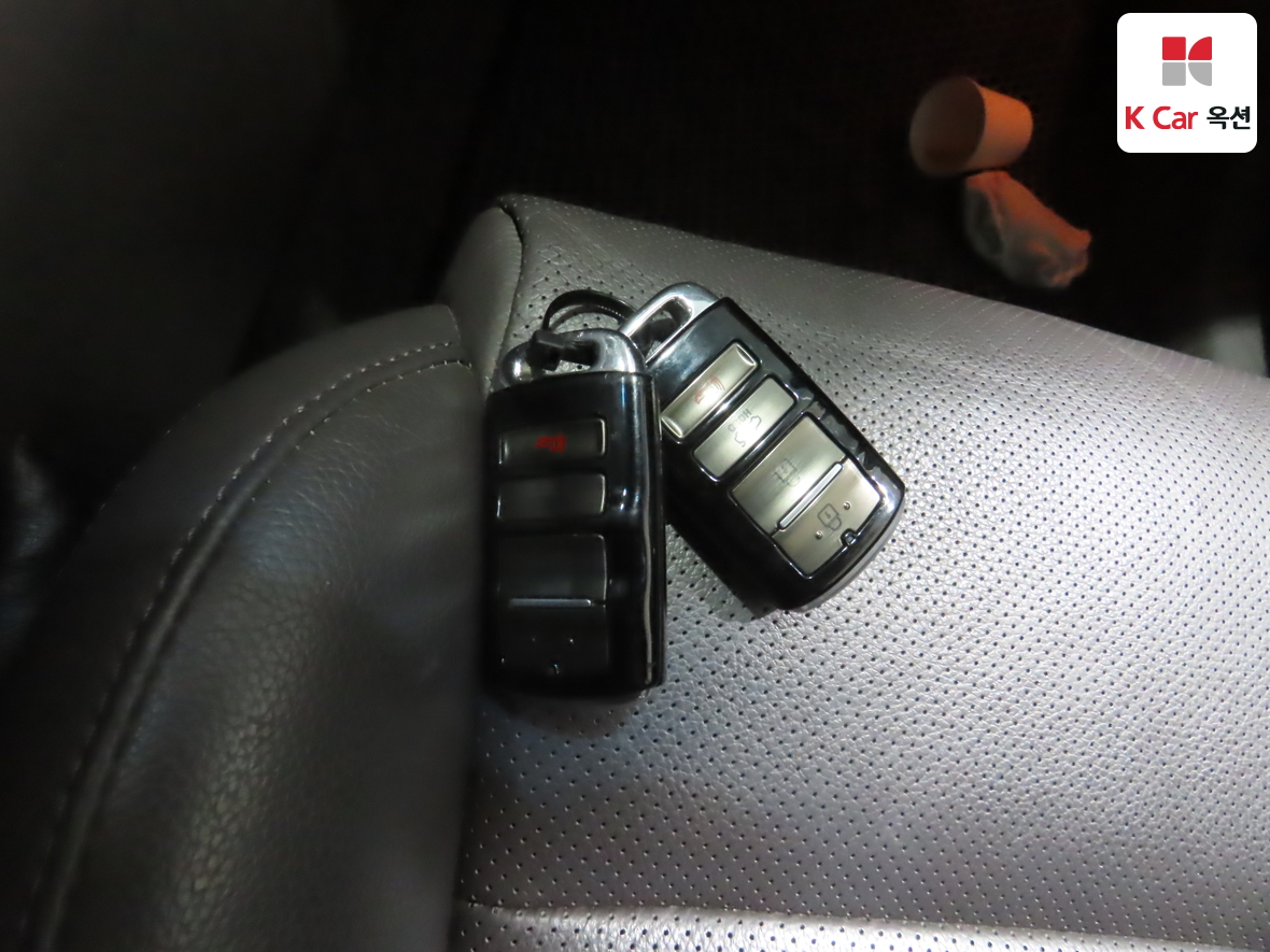 Kia K7 2016 - Image 17