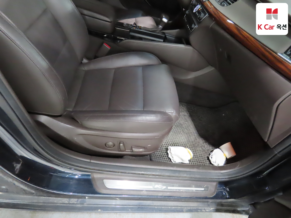 Kia K7 2016 - Image 29