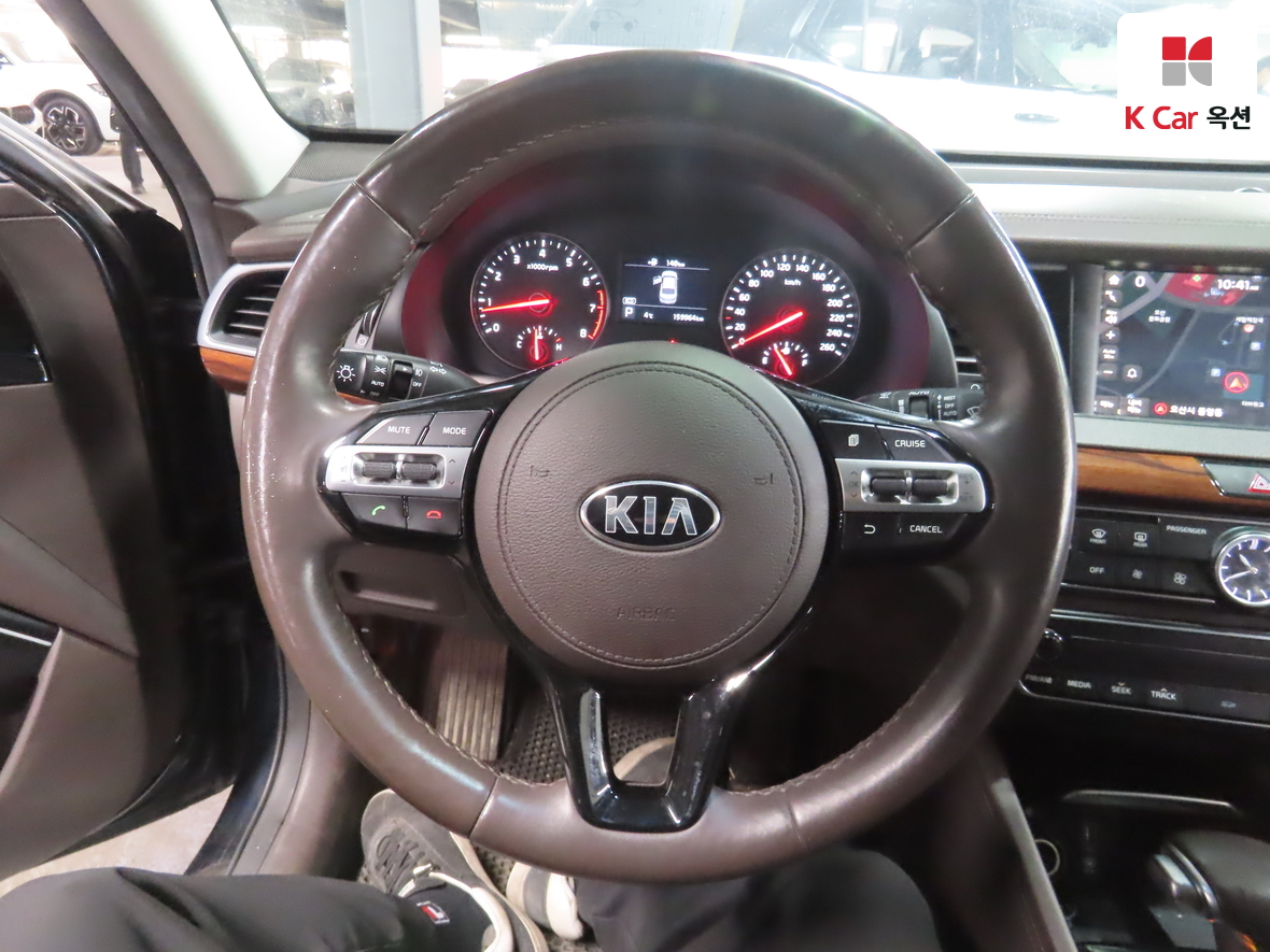 Kia K7 2016 - Image 10