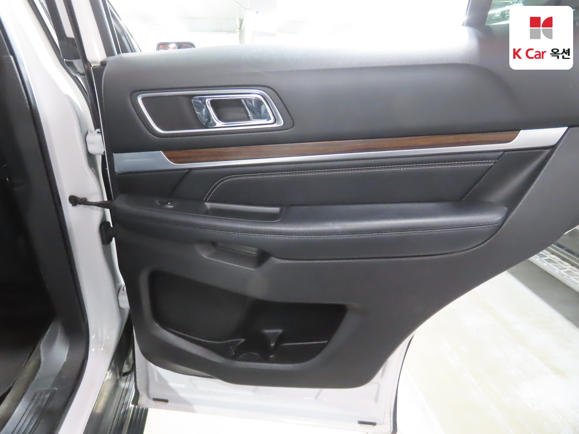 Ford Ford Mustang 2017 - Image 29