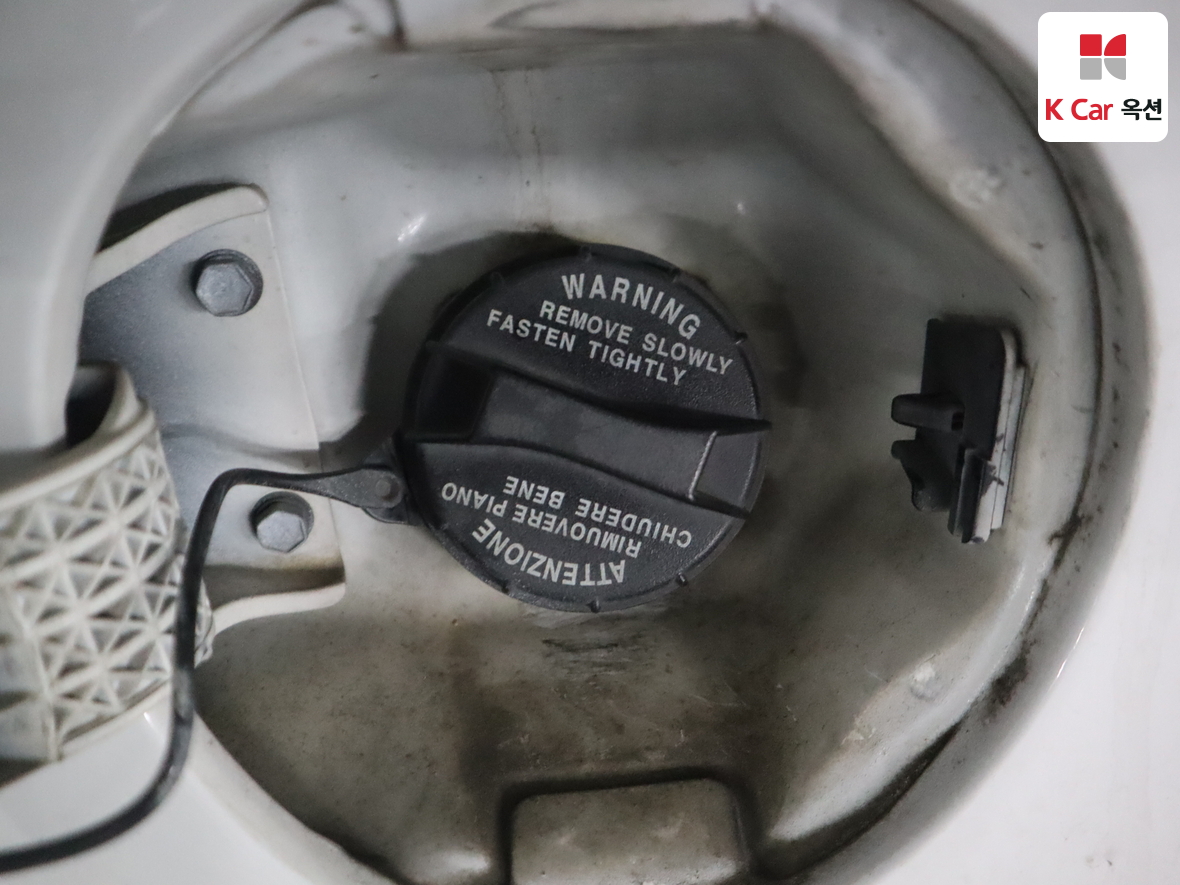 Hyundai Elantra 2011 - Image 24