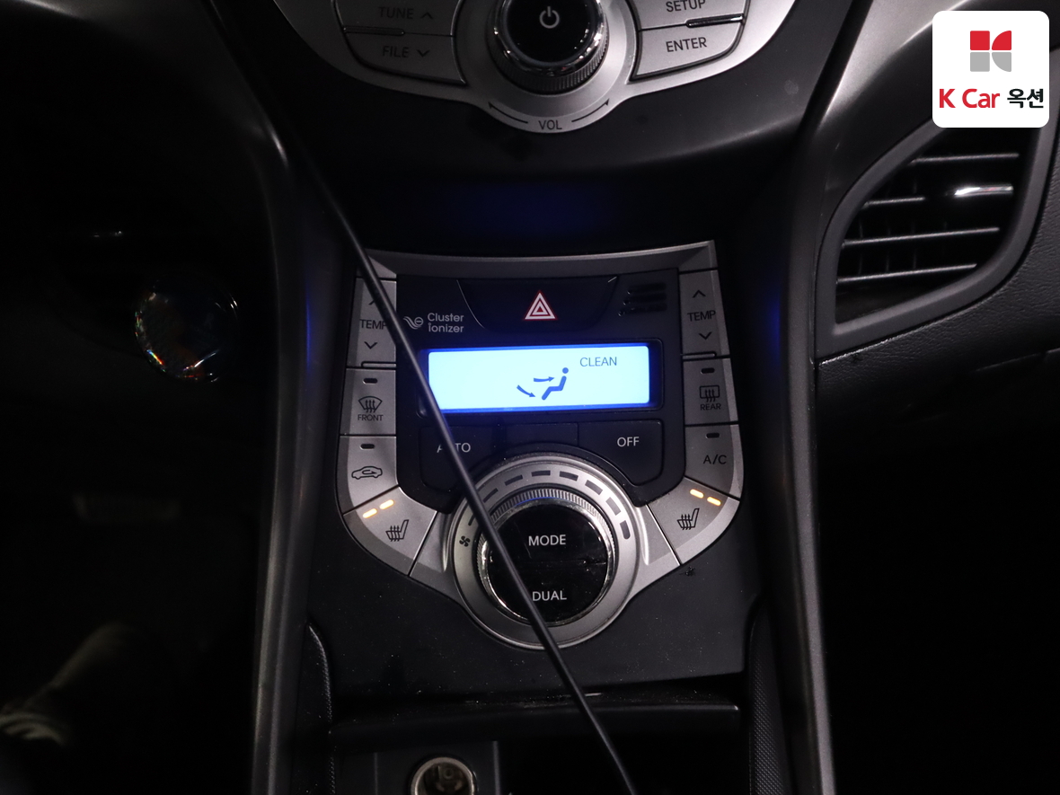 Hyundai Elantra 2011 - Image 16