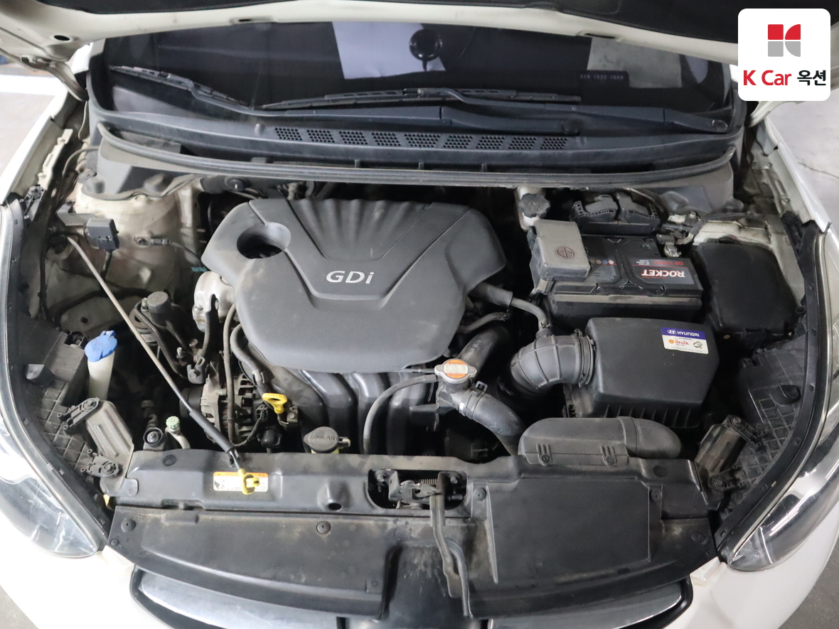 Hyundai Elantra 2011 - Image 32