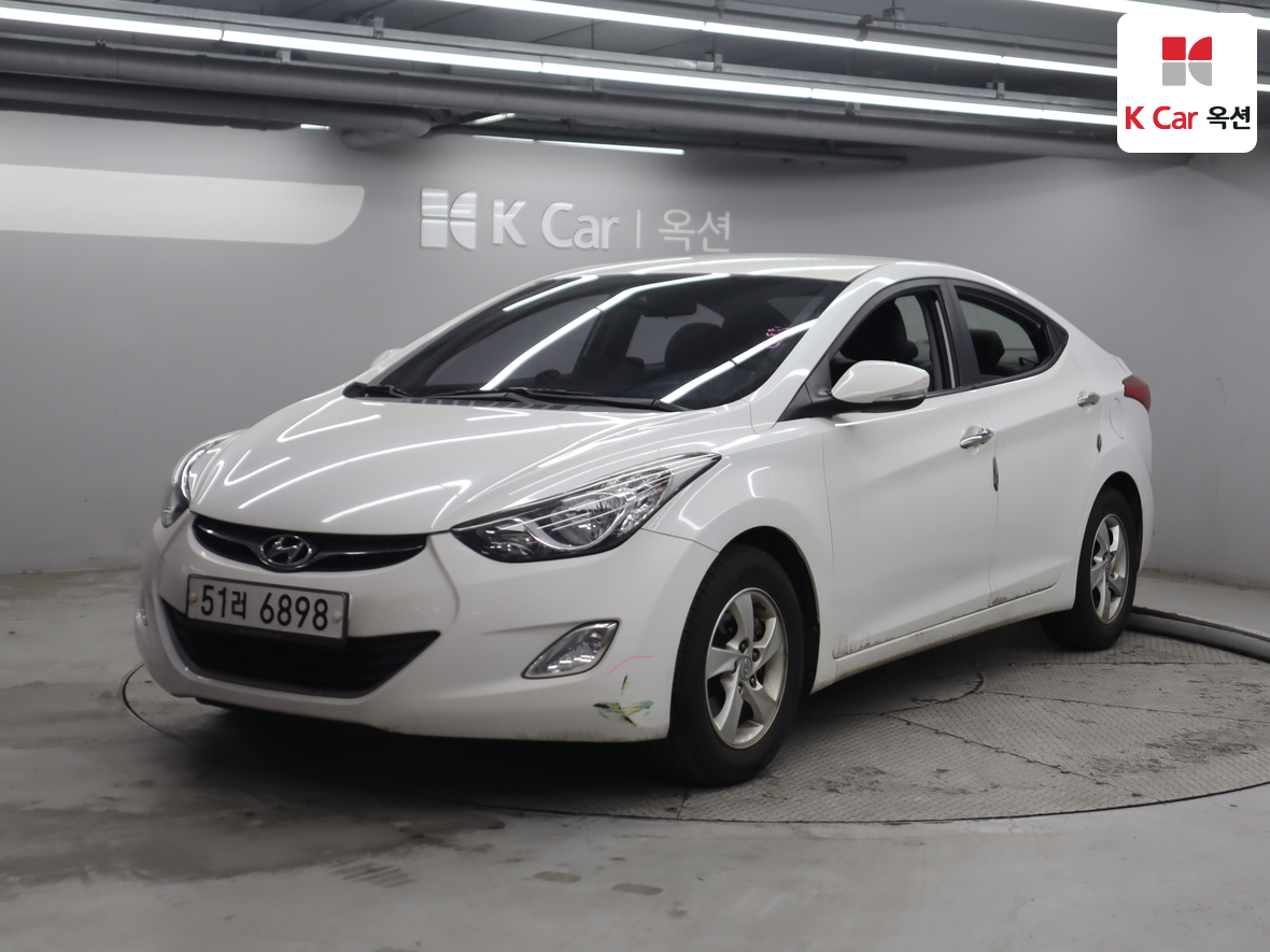 Hyundai Elantra 2011 - Image 1
