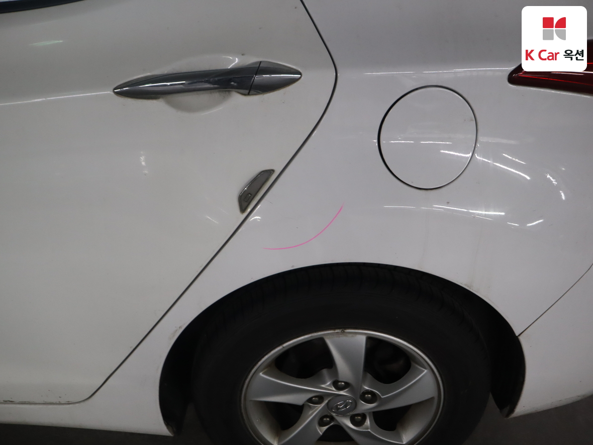 Hyundai Elantra 2011 - Image 37