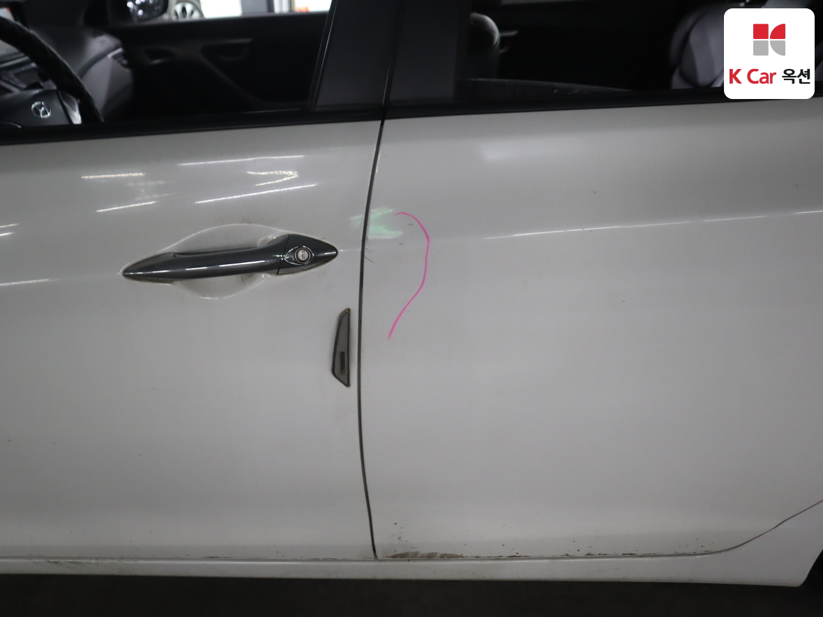 Hyundai Elantra 2011 - Image 36