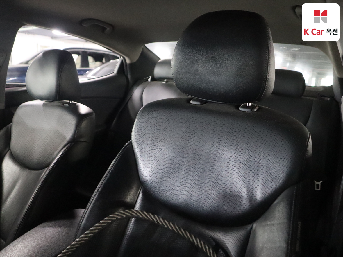 Hyundai Elantra 2011 - Image 19