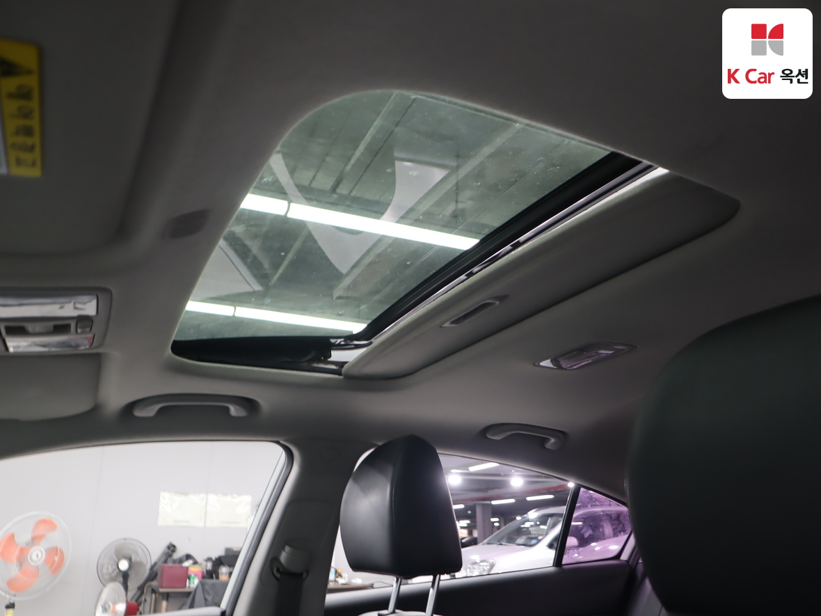 Kia K3 2013 - Image 23