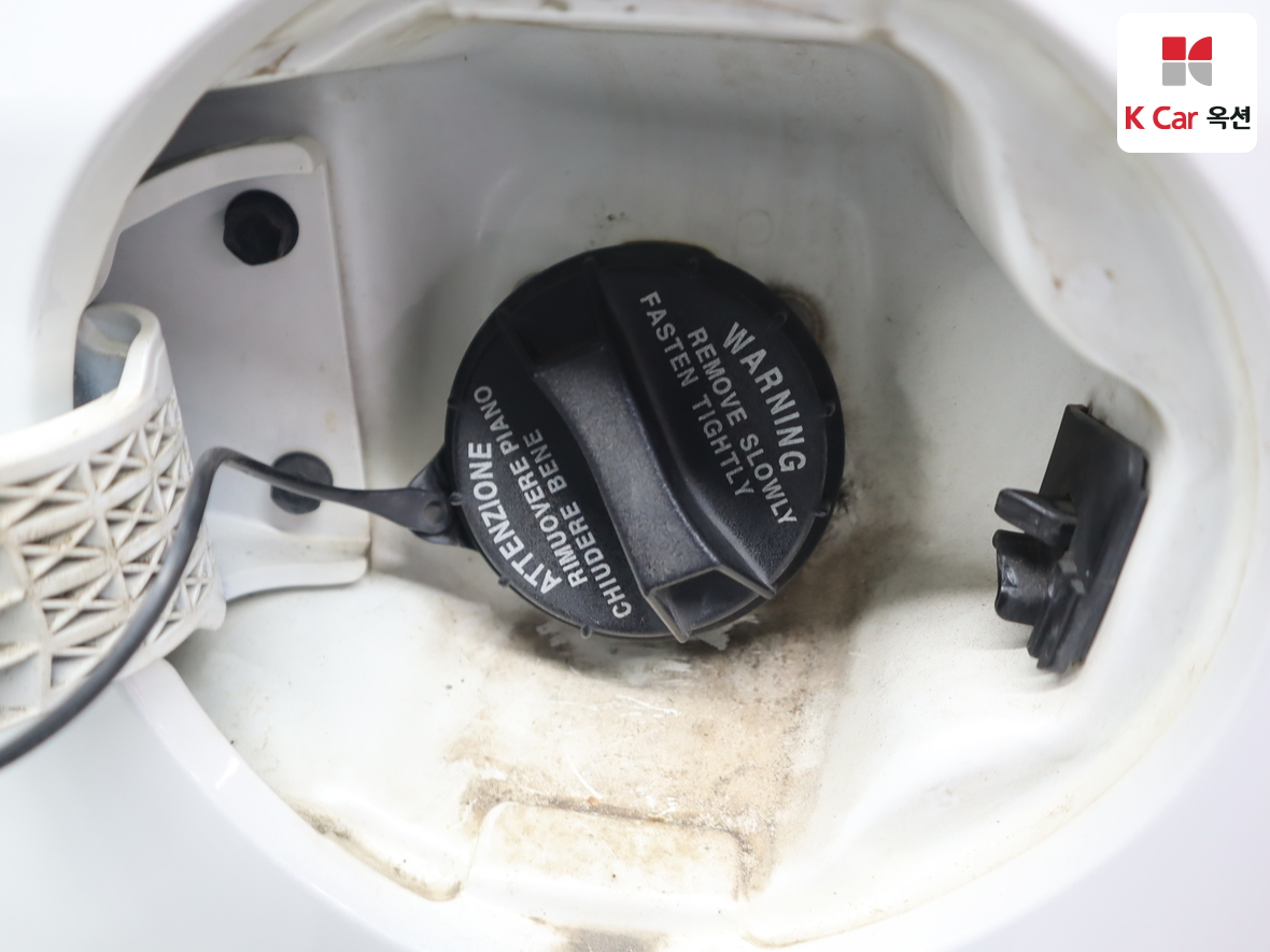 Kia K3 2013 - Image 28