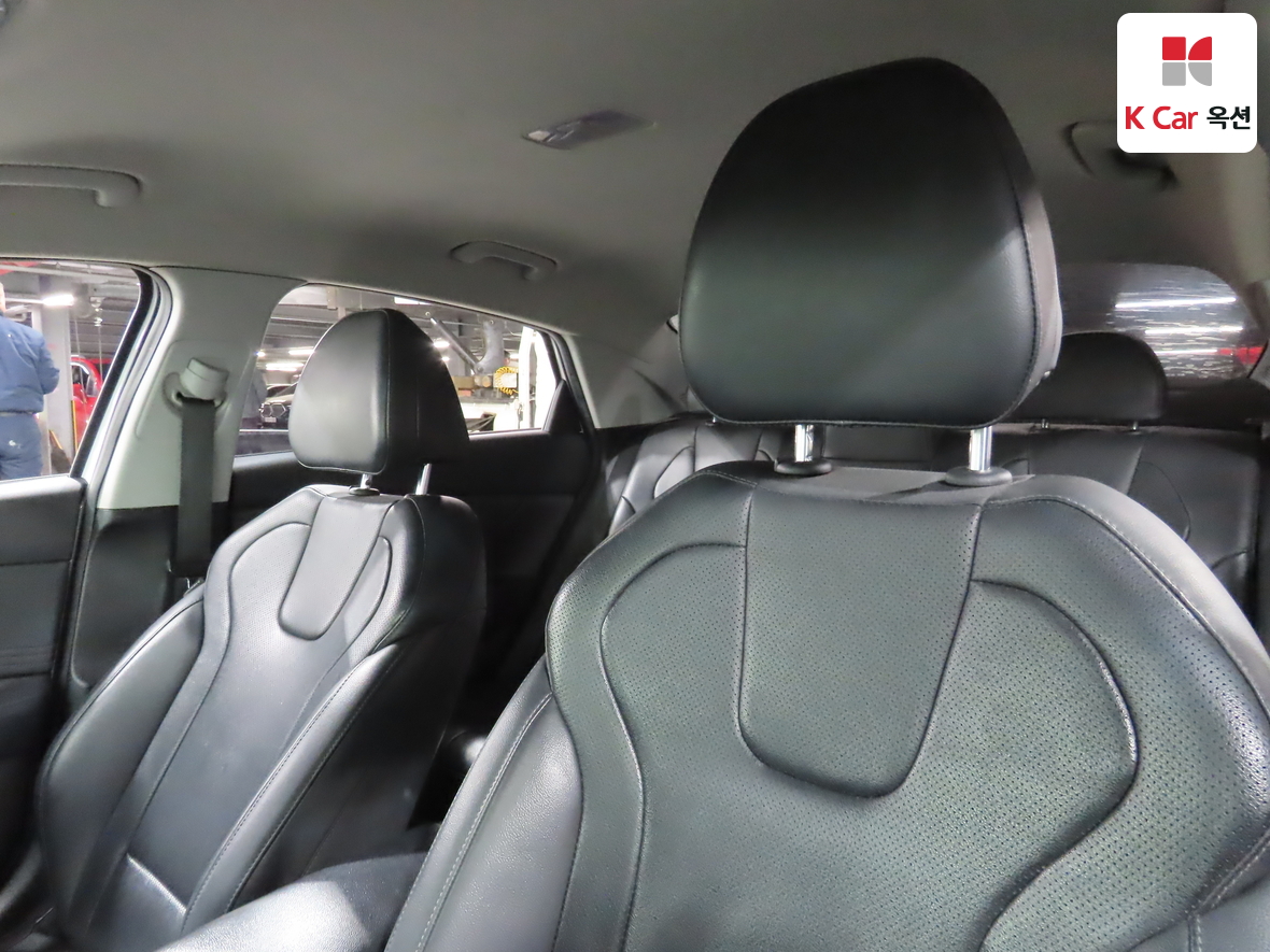 هيونداي إلانترا 2021 - صورة 19