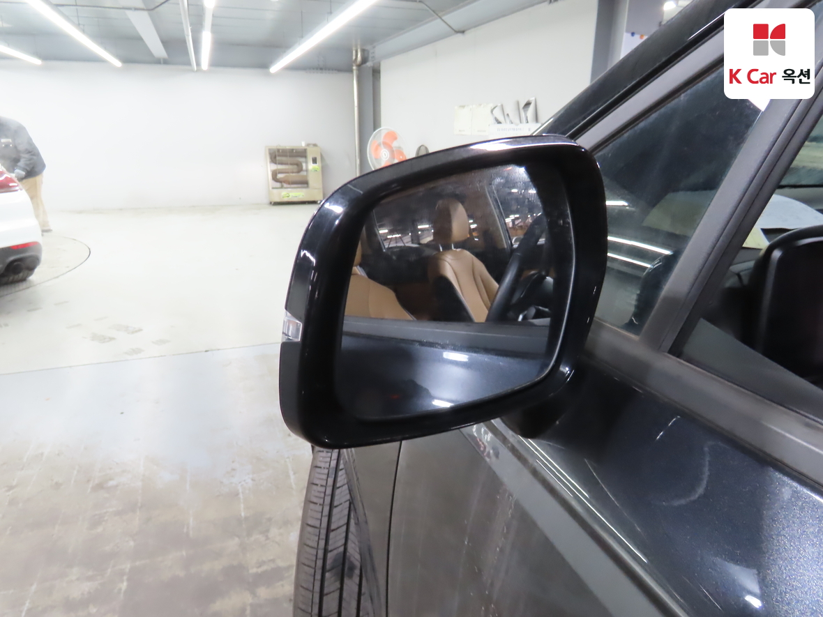 Kia Carnival 2023 - Image 21