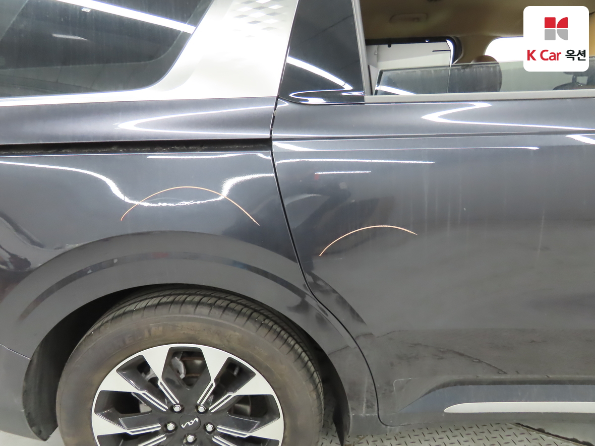 Kia Carnival 2023 - Image 35