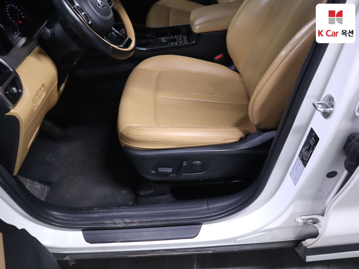 كيا سورينتو 2021 - صورة 18